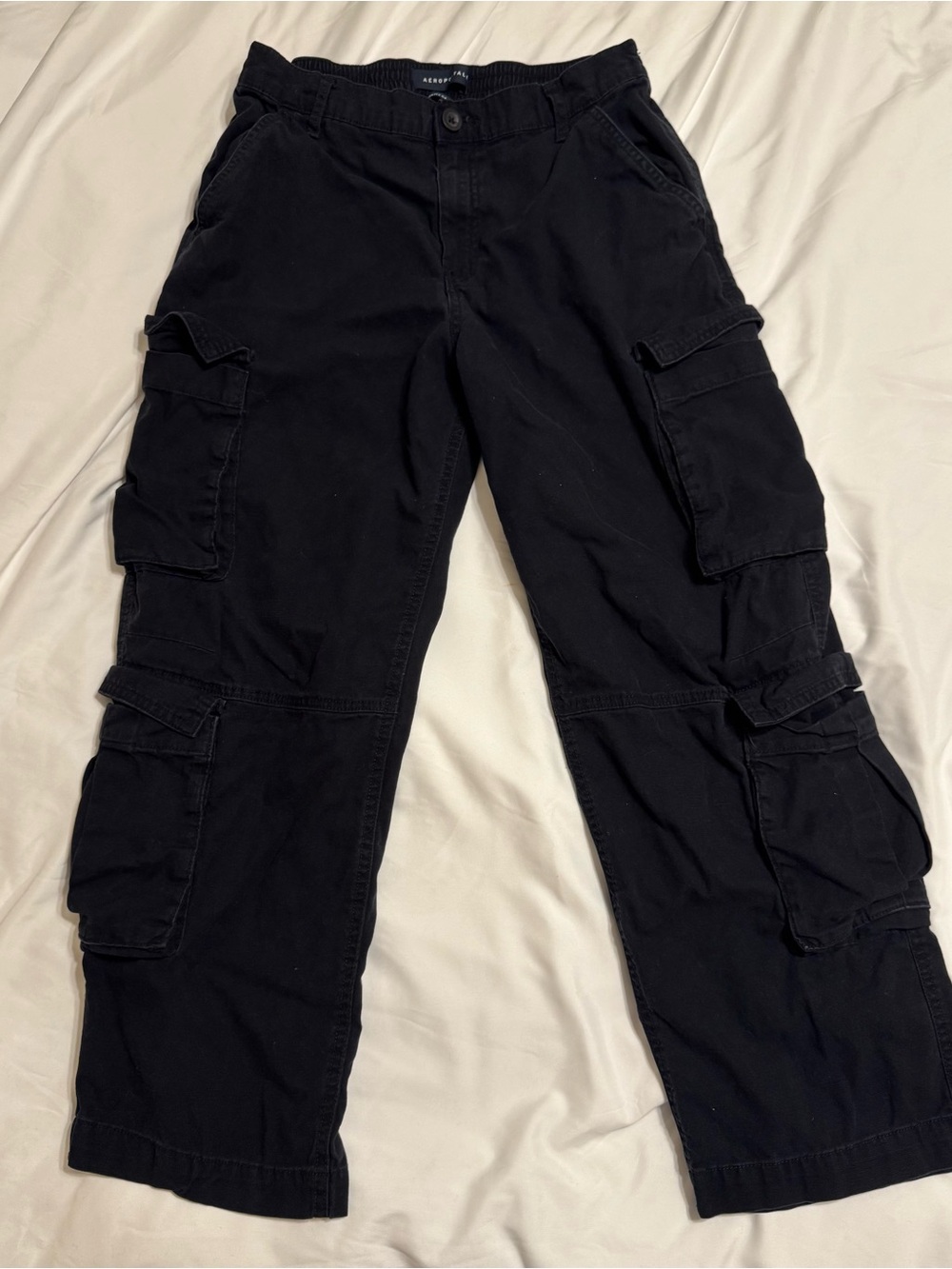 Aeropostale Black Men's Cargo Pants with Multiple Pockets